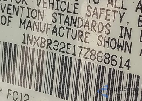 2007 Toyota Corolla S z USA, uszkodzony, nr VIN 1NXBR32E17Z868614